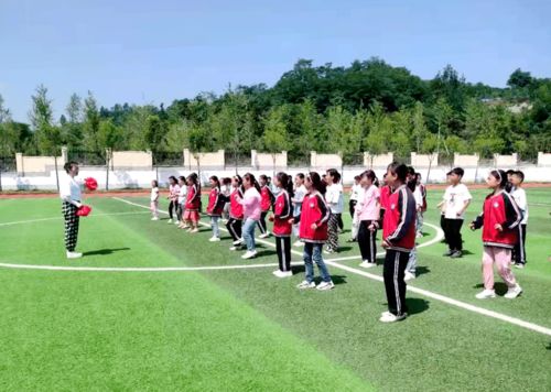 志愿服務鄉(xiāng)村行，三門峽市教育局助力鄉(xiāng)村旅游發(fā)展